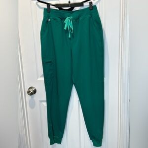 Figs Hunter Green HW Zamora LT